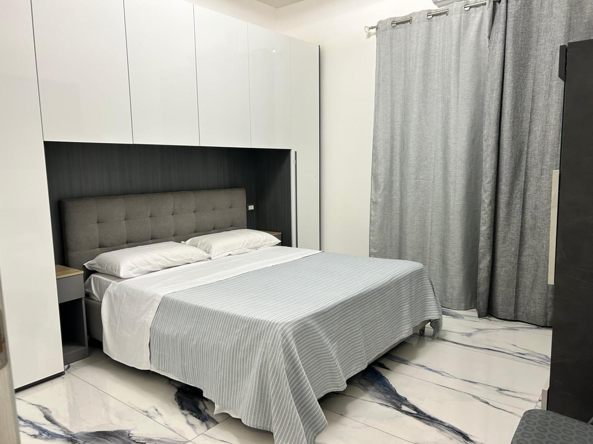 Front Sea Luxury Appartement Ostia Buitenkant foto
